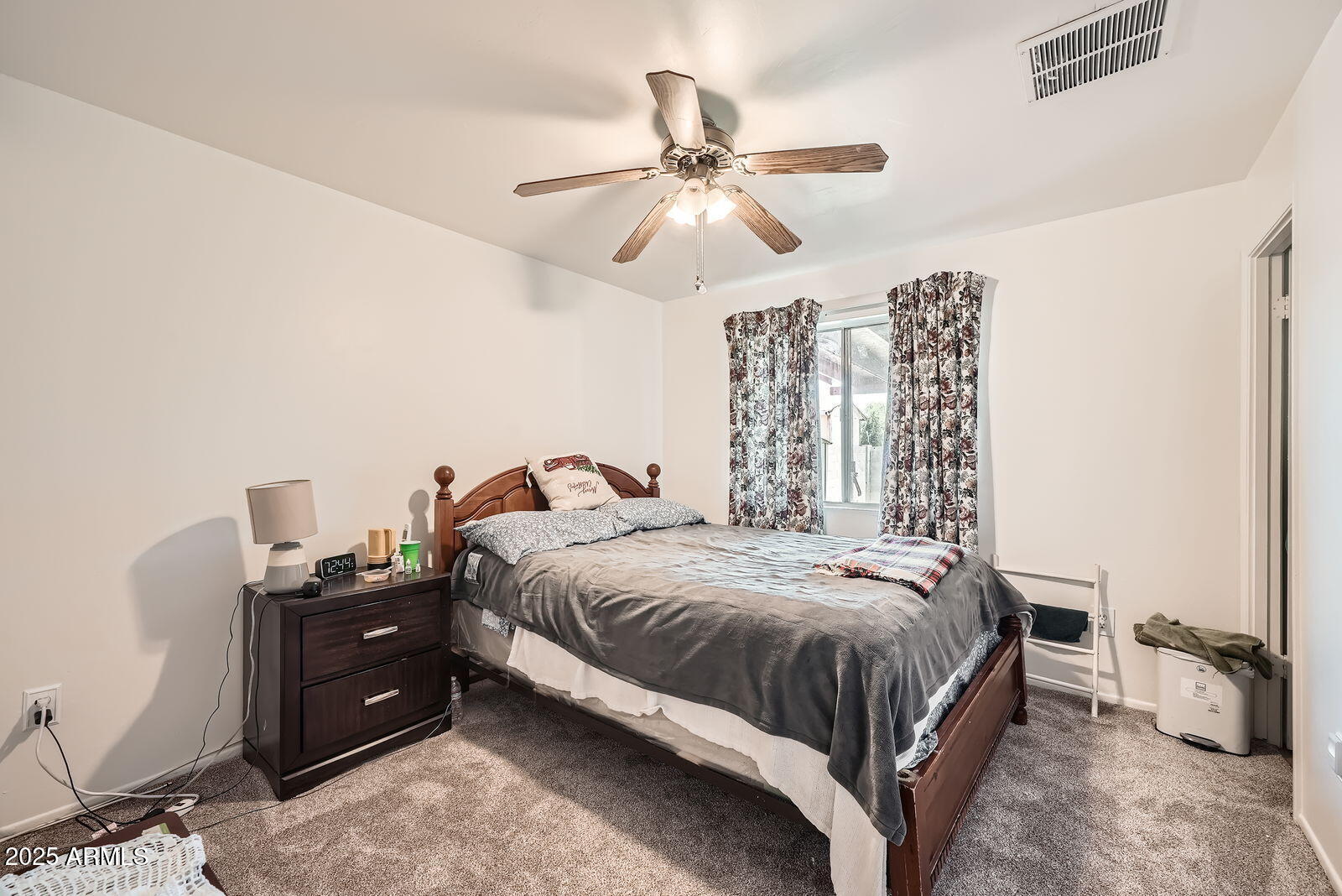 5343 West Coronado Road Phoenix, AZ 85035 - Photo 7 of 11 5343 W Coronado Rd - Web Quality - 007 -