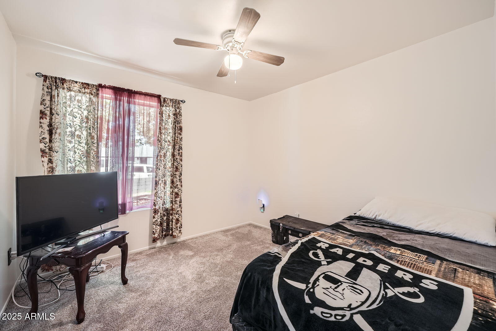 5343 West Coronado Road Phoenix, AZ 85035 - Photo 8 of 11 5343 W Coronado Rd - Web Quality - 008 -