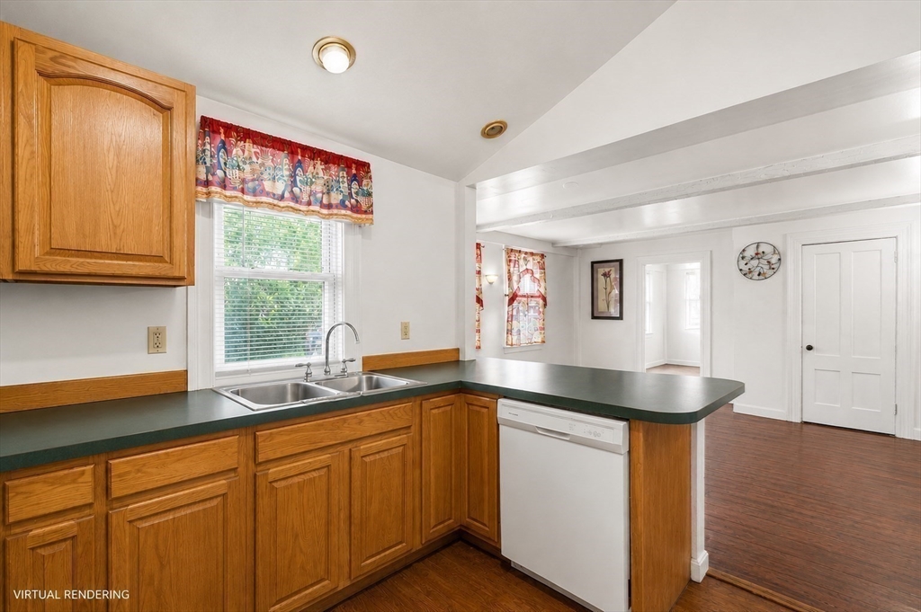 558 West Main Street Avon, MA 02322 - Photo 9 of 29