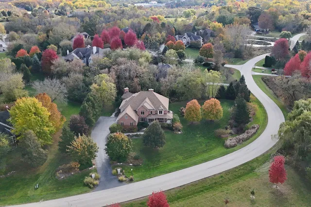 $945,000 | 39716 Orchard Bluff Lane, Wadsworth, IL 60083