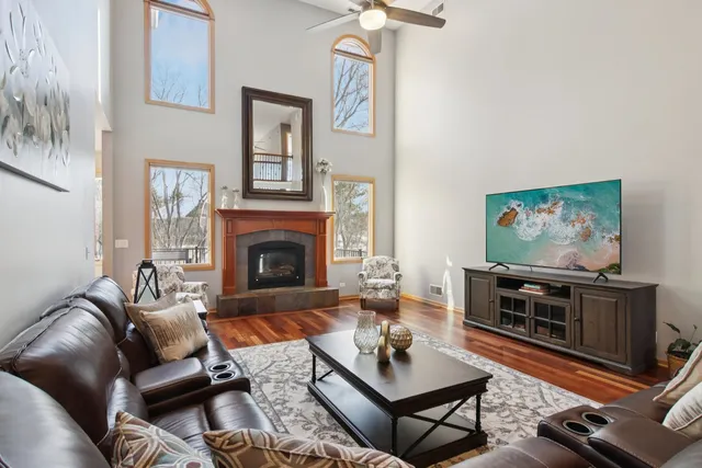 $945,000 | 39716 Orchard Bluff Lane, Wadsworth, IL 60083