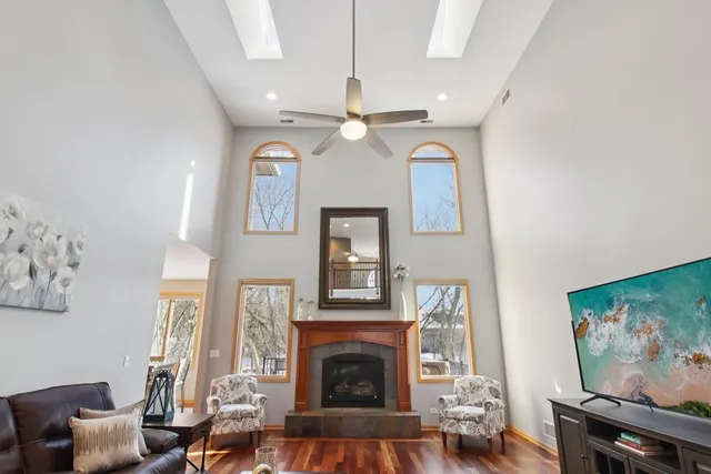 $945,000 | 39716 Orchard Bluff Lane, Wadsworth, IL 60083