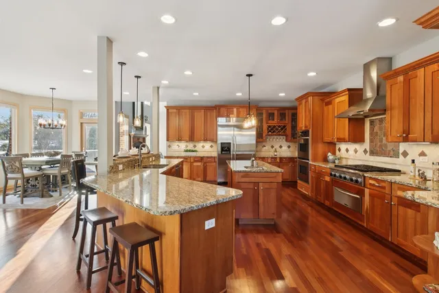 $945,000 | 39716 Orchard Bluff Lane, Wadsworth, IL 60083