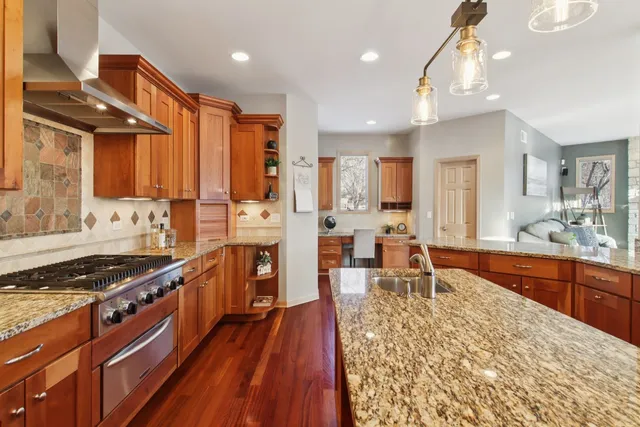 $945,000 | 39716 Orchard Bluff Lane, Wadsworth, IL 60083