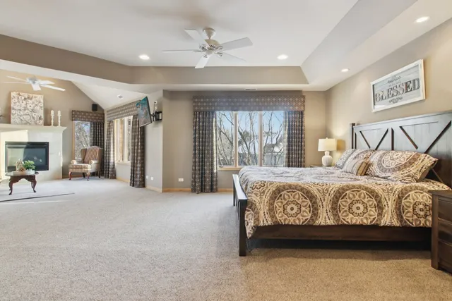 $945,000 | 39716 Orchard Bluff Lane, Wadsworth, IL 60083