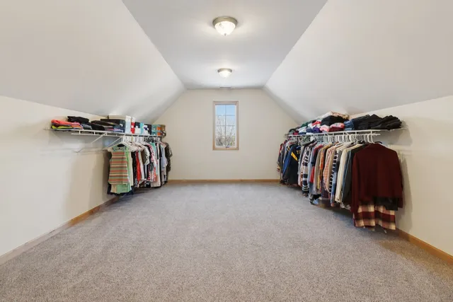 $945,000 | 39716 Orchard Bluff Lane, Wadsworth, IL 60083