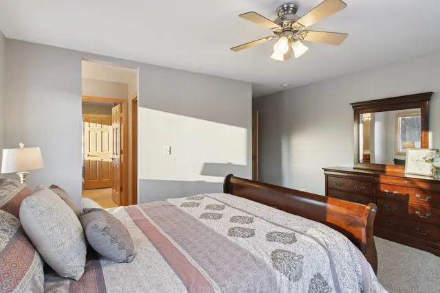 $945,000 | 39716 Orchard Bluff Lane, Wadsworth, IL 60083