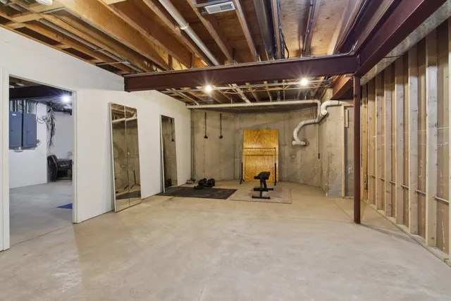 $945,000 | 39716 Orchard Bluff Lane, Wadsworth, IL 60083