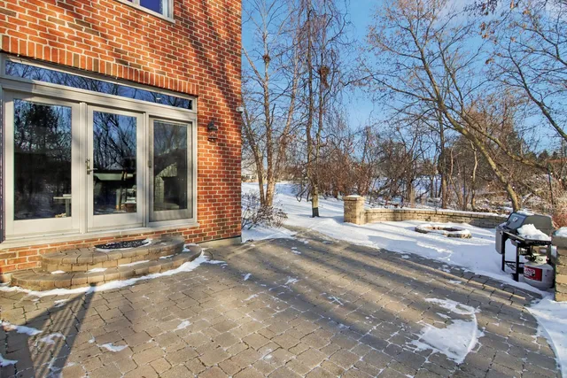 $945,000 | 39716 Orchard Bluff Lane, Wadsworth, IL 60083