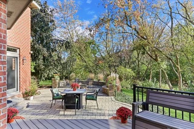 $945,000 | 39716 Orchard Bluff Lane, Wadsworth, IL 60083