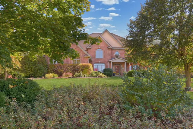 $945,000 | 39716 Orchard Bluff Lane, Wadsworth, IL 60083