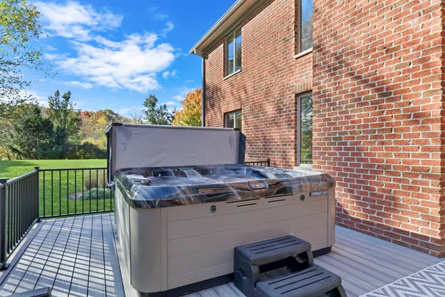 $945,000 | 39716 Orchard Bluff Lane, Wadsworth, IL 60083