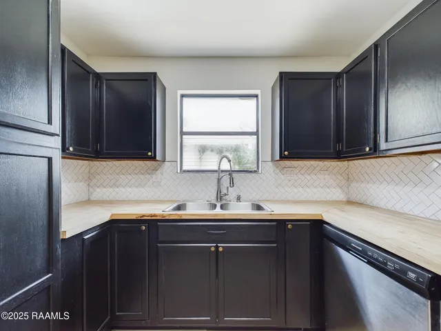 $2,100 | 100 Teal Lane, Unit 46, Lafayette, LA 70507