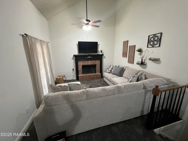 $2,100 | 100 Teal Lane, Unit 46, Lafayette, LA 70507