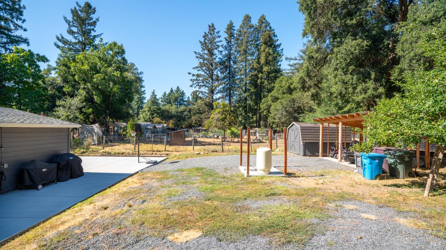 1550 Laguna Road Santa Rosa, CA 95401 - Photo 12 of 35