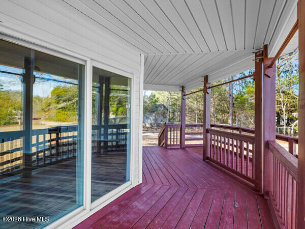 650 Queens Creek Road Hubert, NC 28539 - Photo 3 of 53 012_3NqO