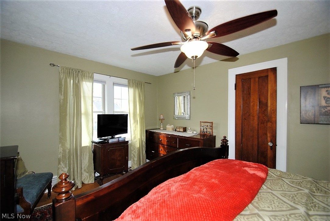 2401 Queenston Road Cleveland, OH 44118 - Photo 11 of 19 Gallery Image 11