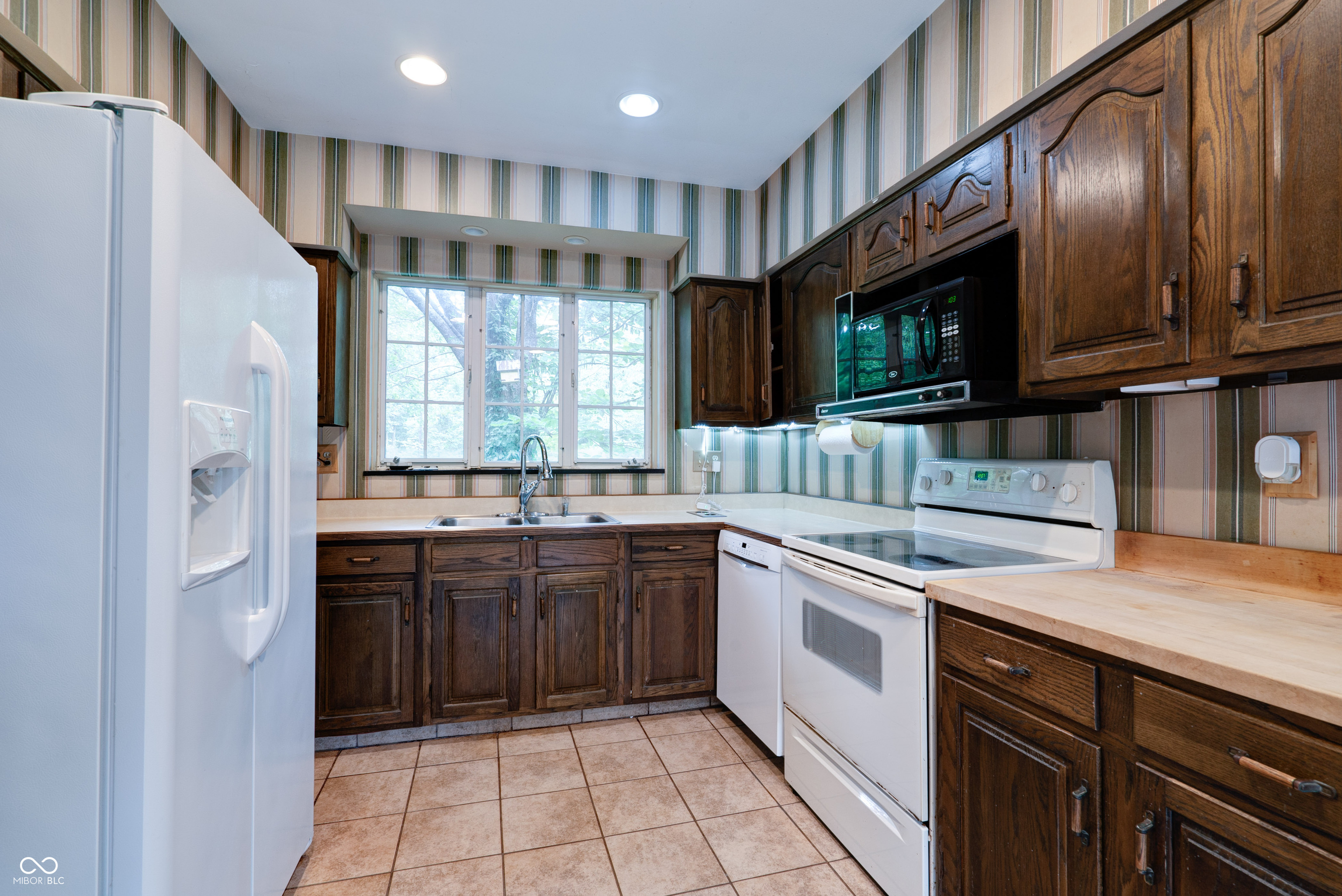 6330 Braewick Road Indianapolis, IN 46226 - Photo 14 of 45 Gallery Image 14