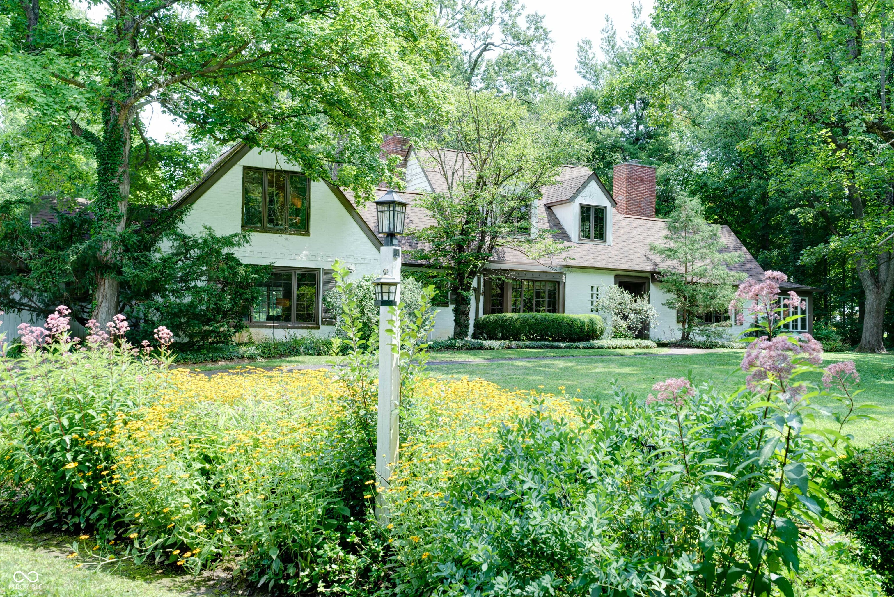 6330 Braewick Road Indianapolis, IN 46226 - Photo 2 of 45 Gallery Image 2