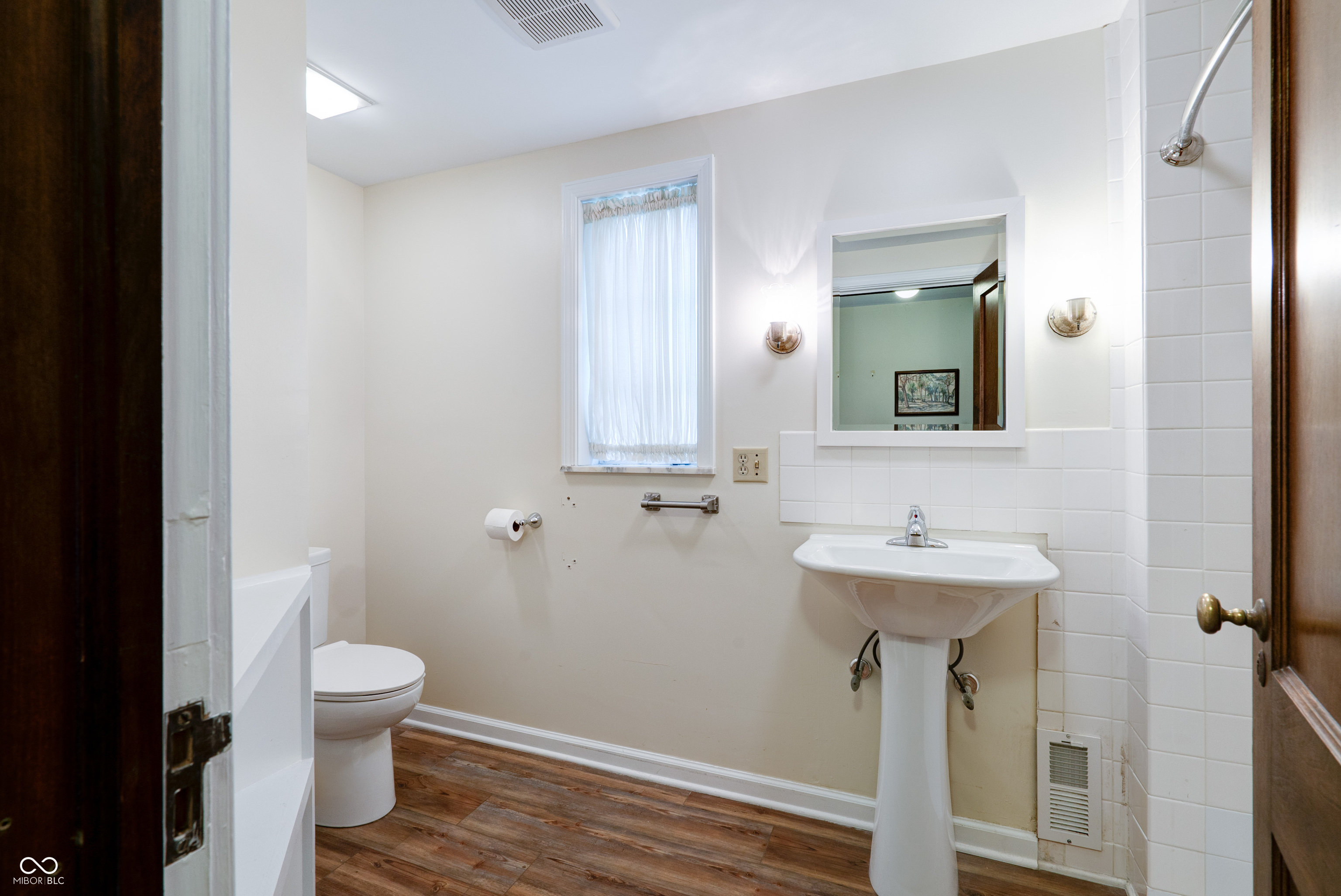 6330 Braewick Road Indianapolis, IN 46226 - Photo 25 of 45 Gallery Image 25