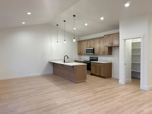 $369,500 | 245 Whitman Street, Albion, ID 83311