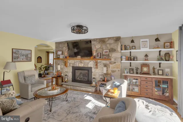 $824,500 | 4387 Bensalem Boulevard, Bensalem, PA 19020