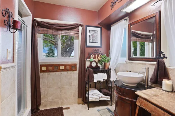 $1,195,000 | 5850 West Durham Ferry, Tracy, CA 95304