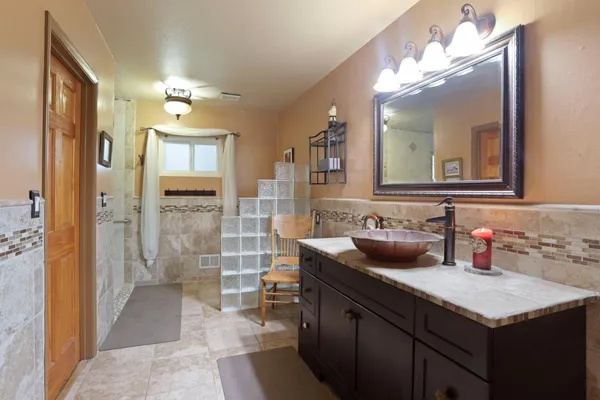 $1,195,000 | 5850 West Durham Ferry, Tracy, CA 95304