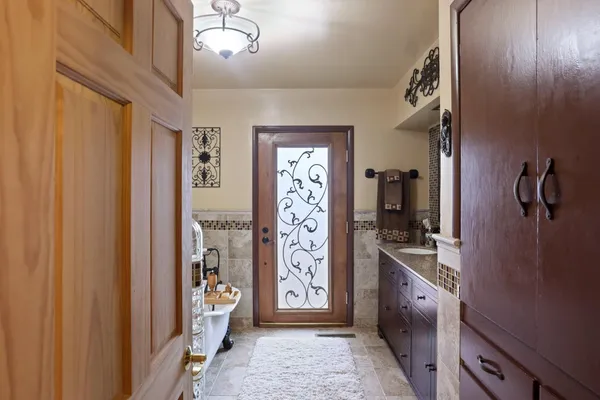 $1,195,000 | 5850 West Durham Ferry, Tracy, CA 95304