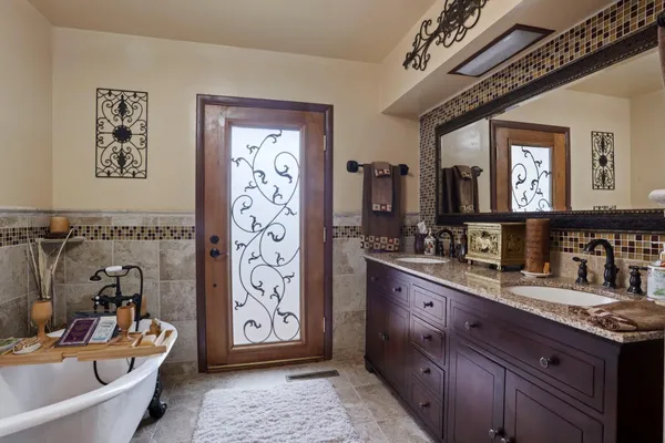 $1,195,000 | 5850 West Durham Ferry, Tracy, CA 95304