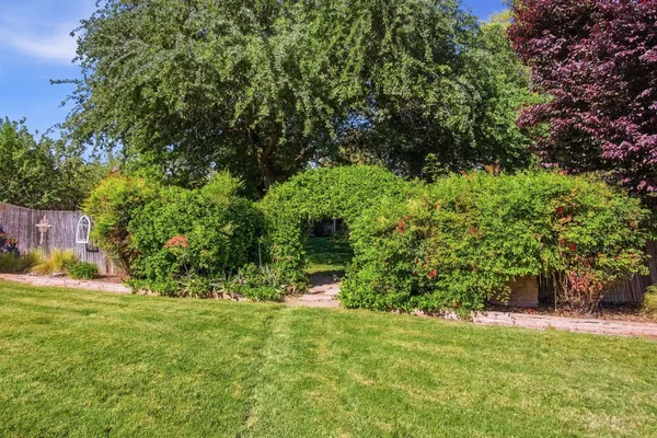 $1,195,000 | 5850 West Durham Ferry, Tracy, CA 95304