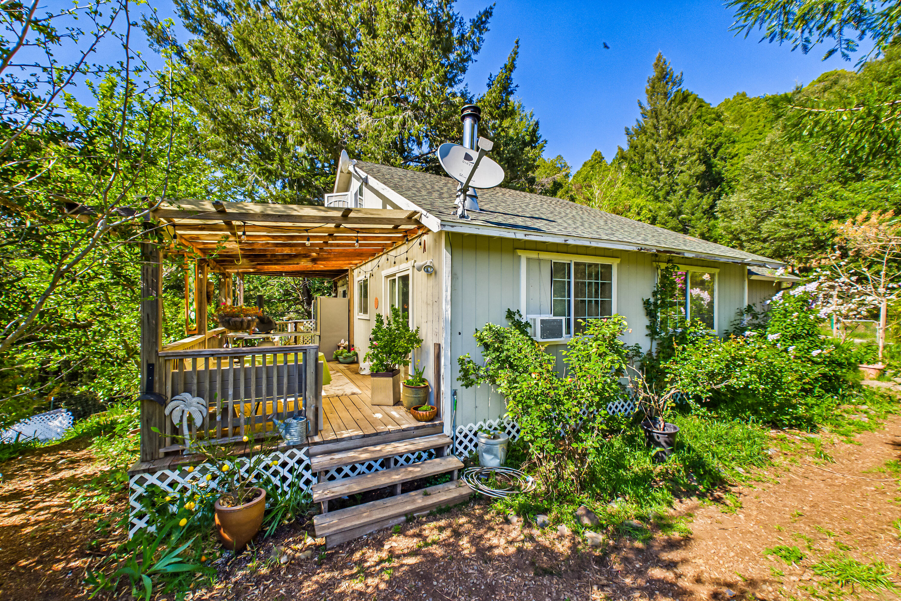 12600 Briceland Road Whitethorn, CA 95589 - Photo 1 of 111