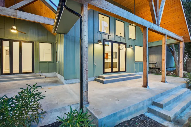 $4,200 | 308 Mountain View, Sunrise Beach, TX 78643