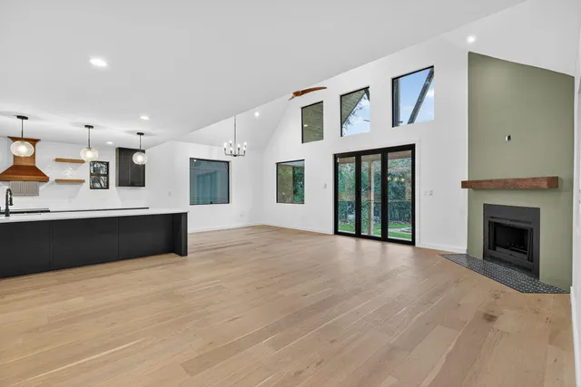 $4,200 | 308 Mountain View, Sunrise Beach, TX 78643