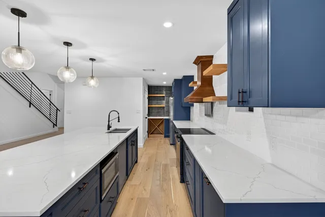 $4,200 | 308 Mountain View, Sunrise Beach, TX 78643