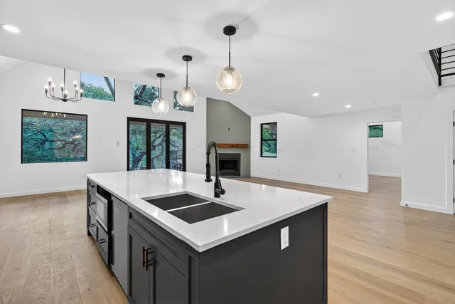 $4,200 | 308 Mountain View, Sunrise Beach, TX 78643