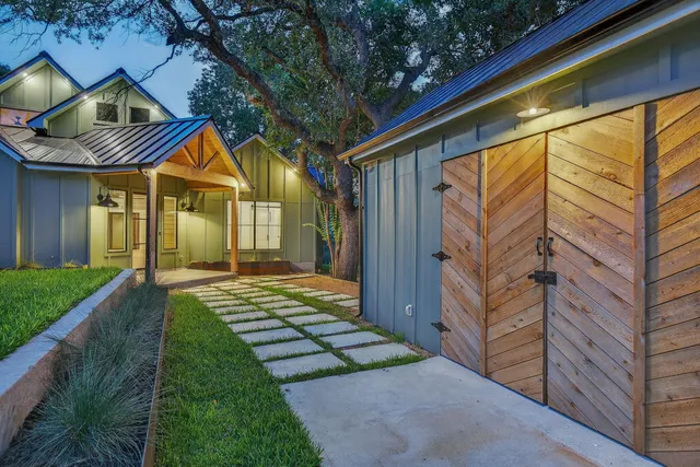 $3,500 | 308 Mountain View, Sunrise Beach, TX 78643