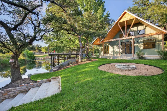 $4,200 | 308 Mountain View, Sunrise Beach, TX 78643