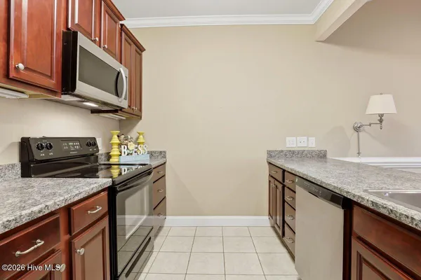 $253,000 | 2108 Dovedale Drive, Unit B, Greenville, NC 27834