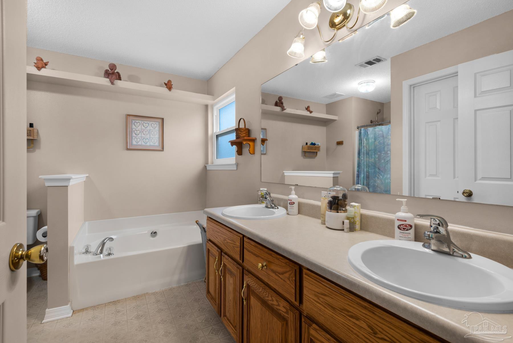 6224 Hunters Ridge Drive Milton, FL 32570 - Photo 36 of 65 Gallery Image 36