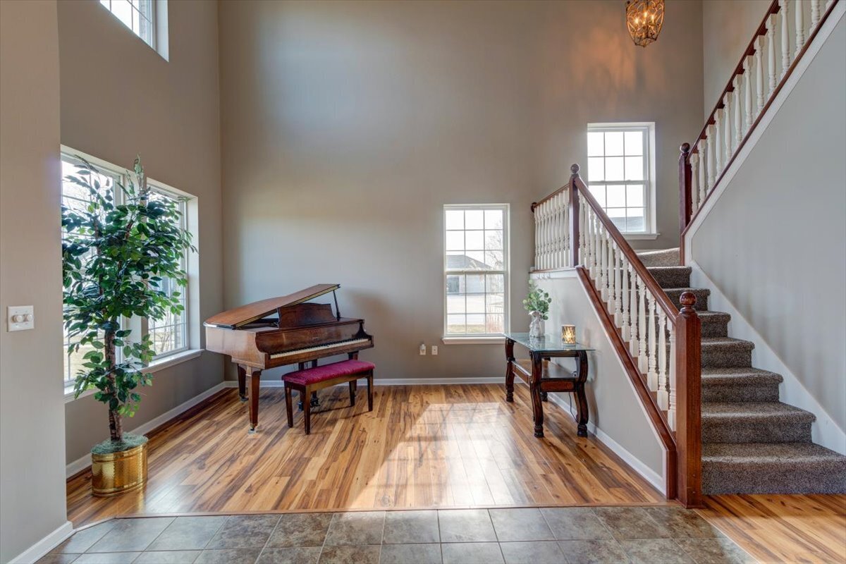 2260 Bluewing Road Greenwood, IN 46143 - Photo 6 of 63 Gallery Image 6
