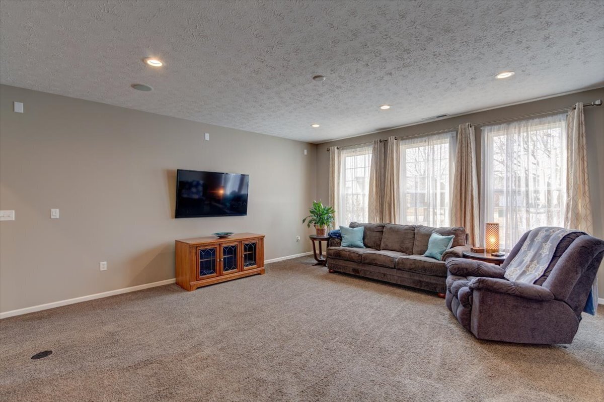 2260 Bluewing Road Greenwood, IN 46143 - Photo 9 of 63 Gallery Image 9