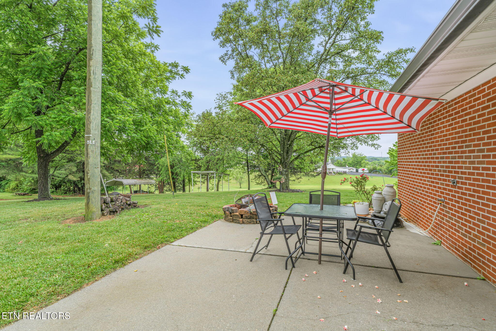 9402 Johnson Road Strawberry Plains, TN 37871 - Photo 4 of 60 45-web-or-mls-9402 Johnson Road-38
