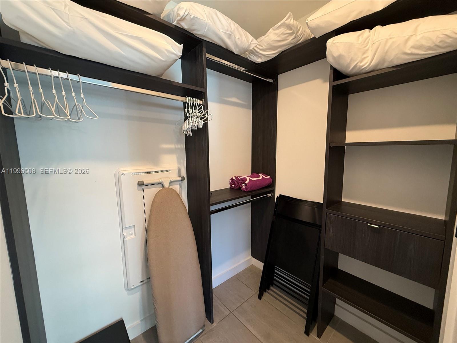 227 Northeast 2nd Street, Unit 2911 Miami, FL 33132 - Photo 17 of 35