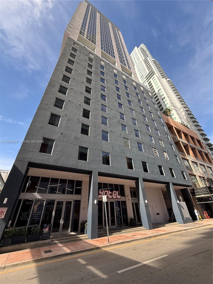 227 Northeast 2nd Street, Unit 2911 Miami, FL 33132 - Photo 2 of 35