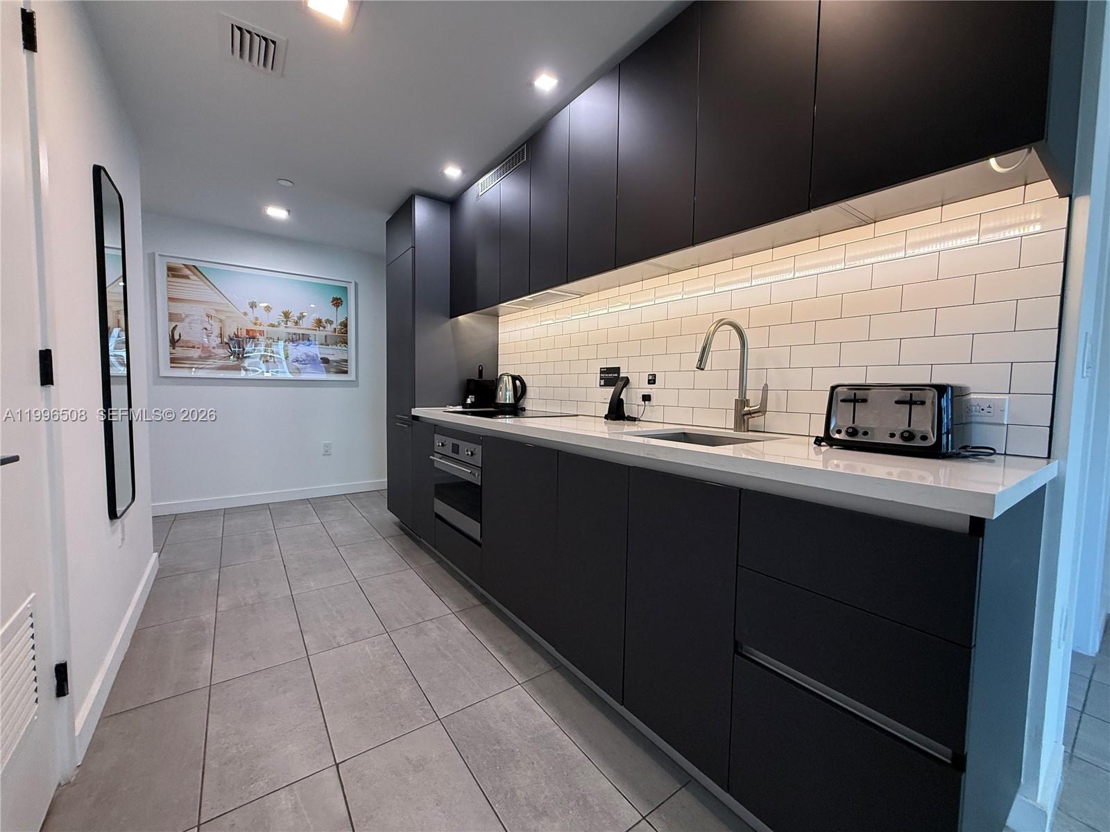 227 Northeast 2nd Street, Unit 2911 Miami, FL 33132 - Photo 21 of 35