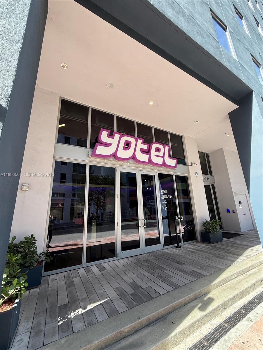 227 Northeast 2nd Street, Unit 2911 Miami, FL 33132 - Photo 3 of 35