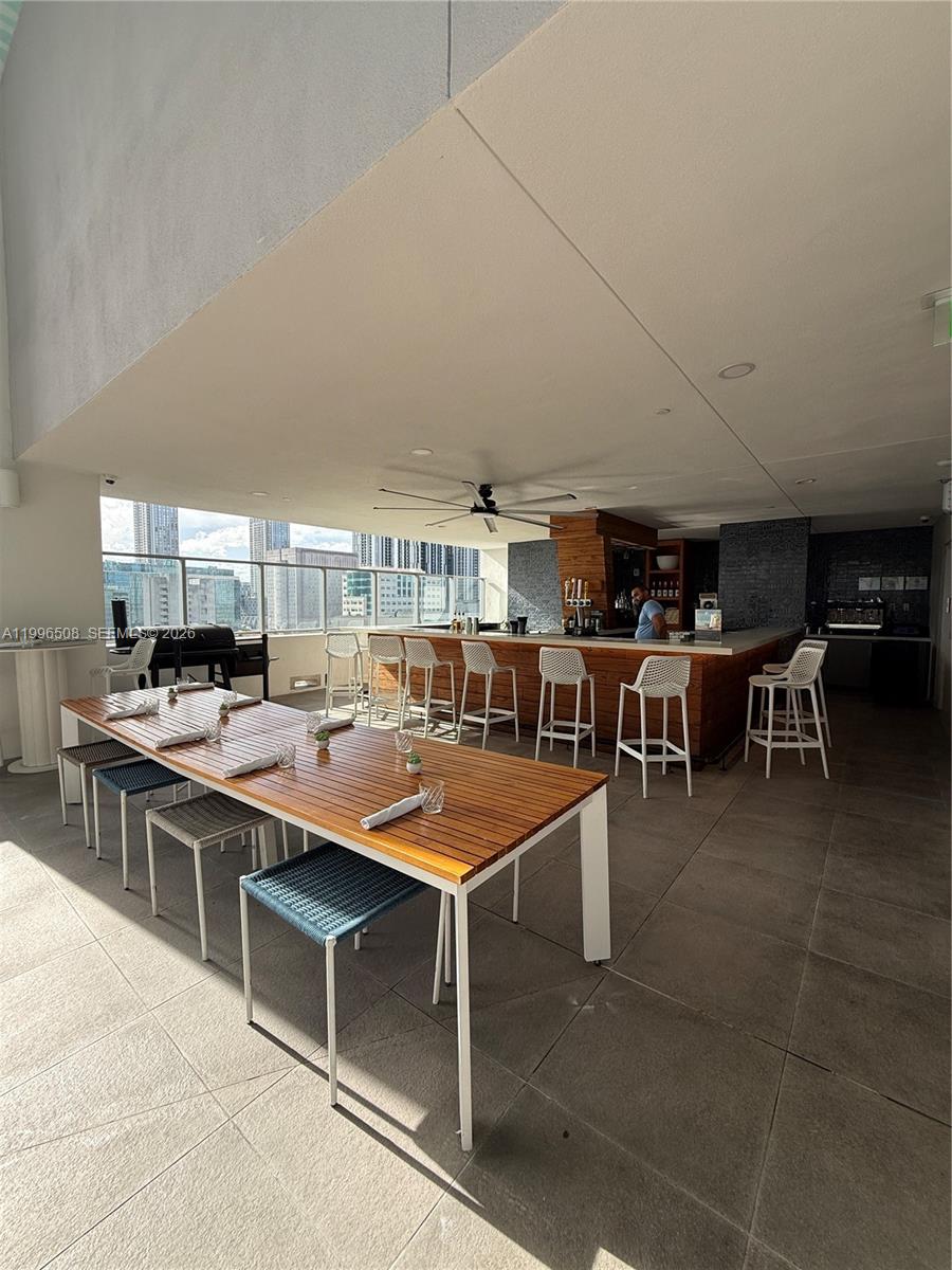 227 Northeast 2nd Street, Unit 2911 Miami, FL 33132 - Photo 32 of 35