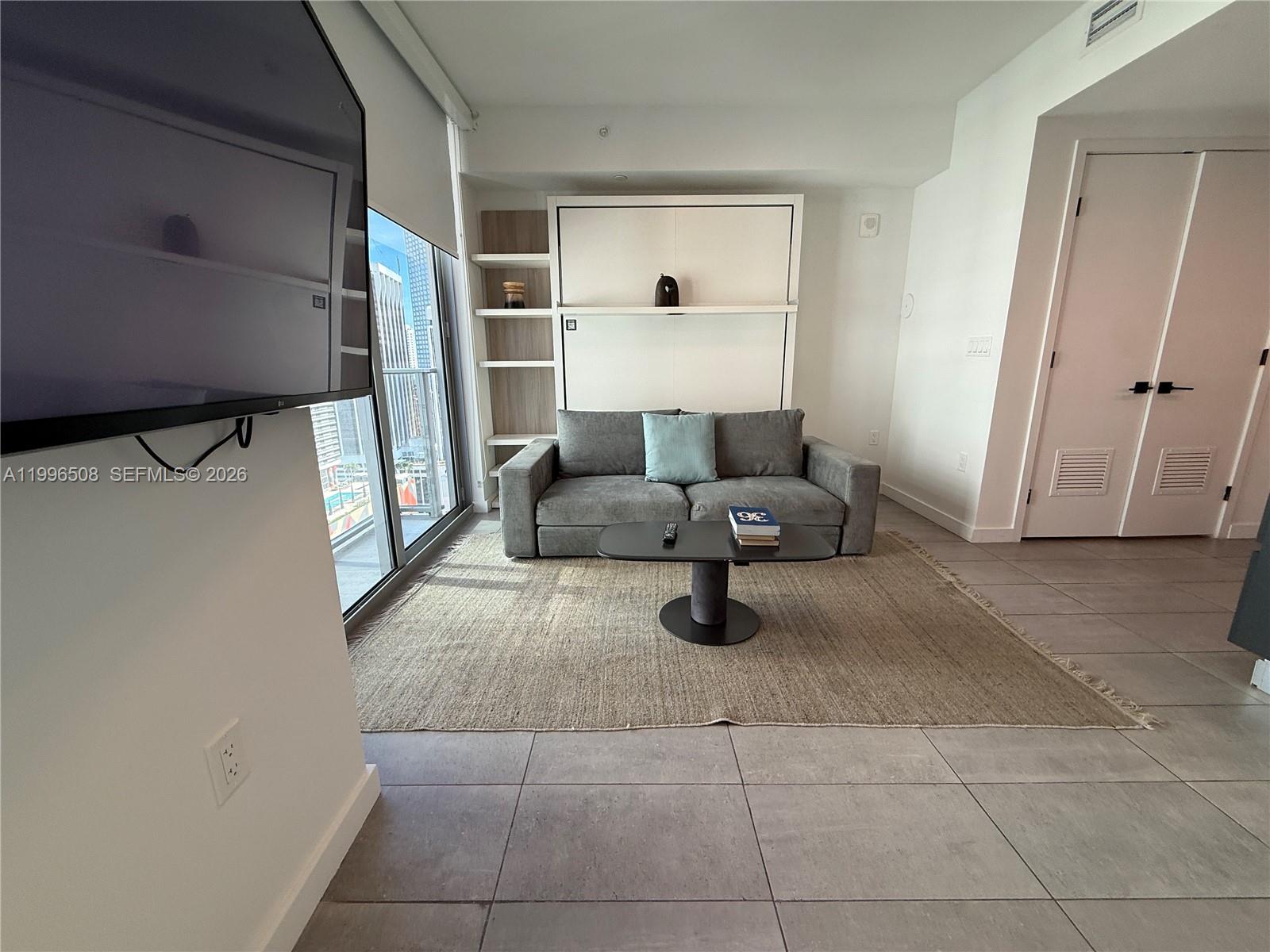 227 Northeast 2nd Street, Unit 2911 Miami, FL 33132 - Photo 6 of 35