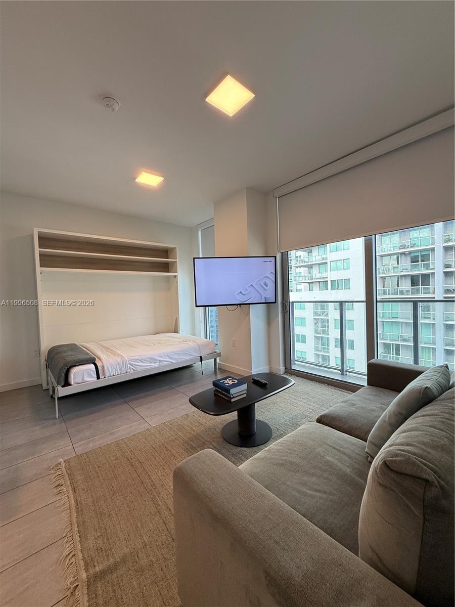 227 Northeast 2nd Street, Unit 2911 Miami, FL 33132 - Photo 7 of 35